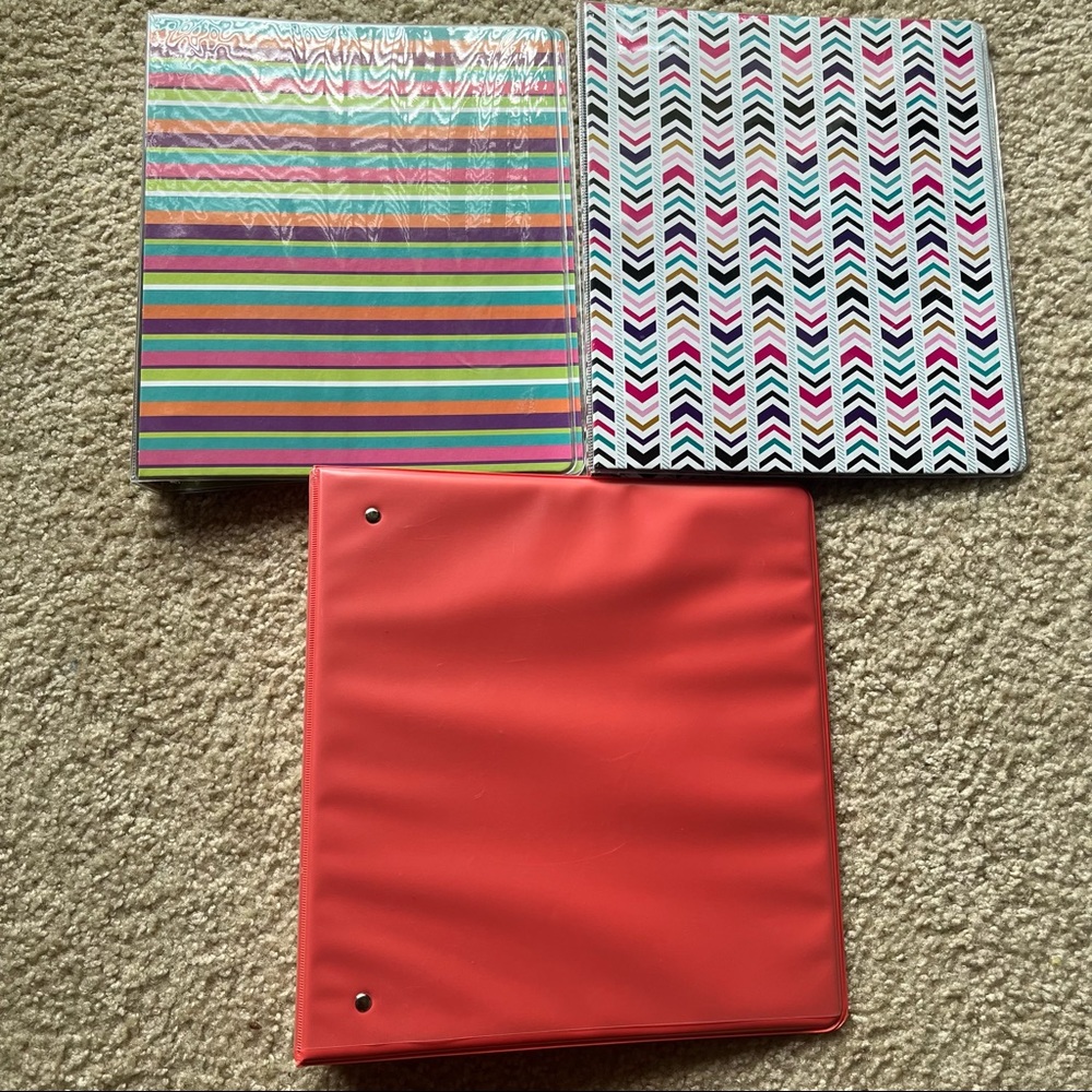 2 jot binders 3 ring, 1 inch stripes and multicolor arrow School Supplies + 1